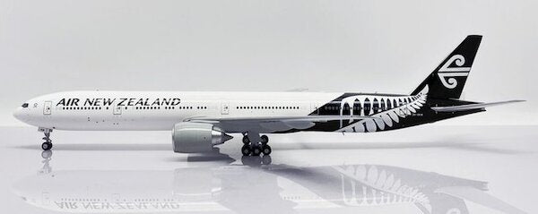 【予約商品】777-300ER ニュージーランド航空 ZK-OKM 1/200 (JC20230505) [XX2304]