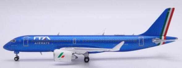 Amazon.com: JC Wings AIR BAITIC Airbus A220-300 YL-CSL 1/200