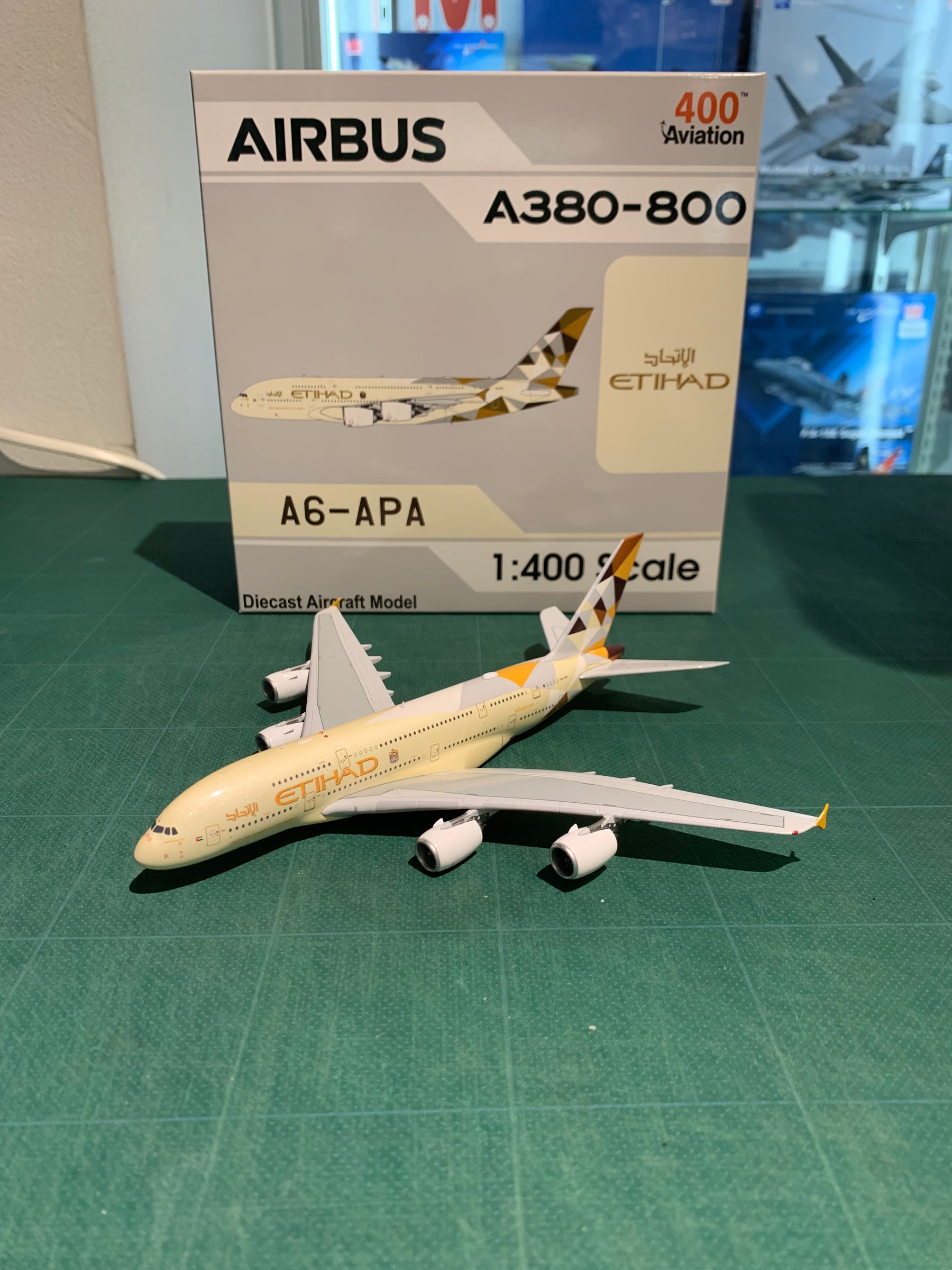 A380-800 エティハド航空 A6-APA 1/400[AV4184]