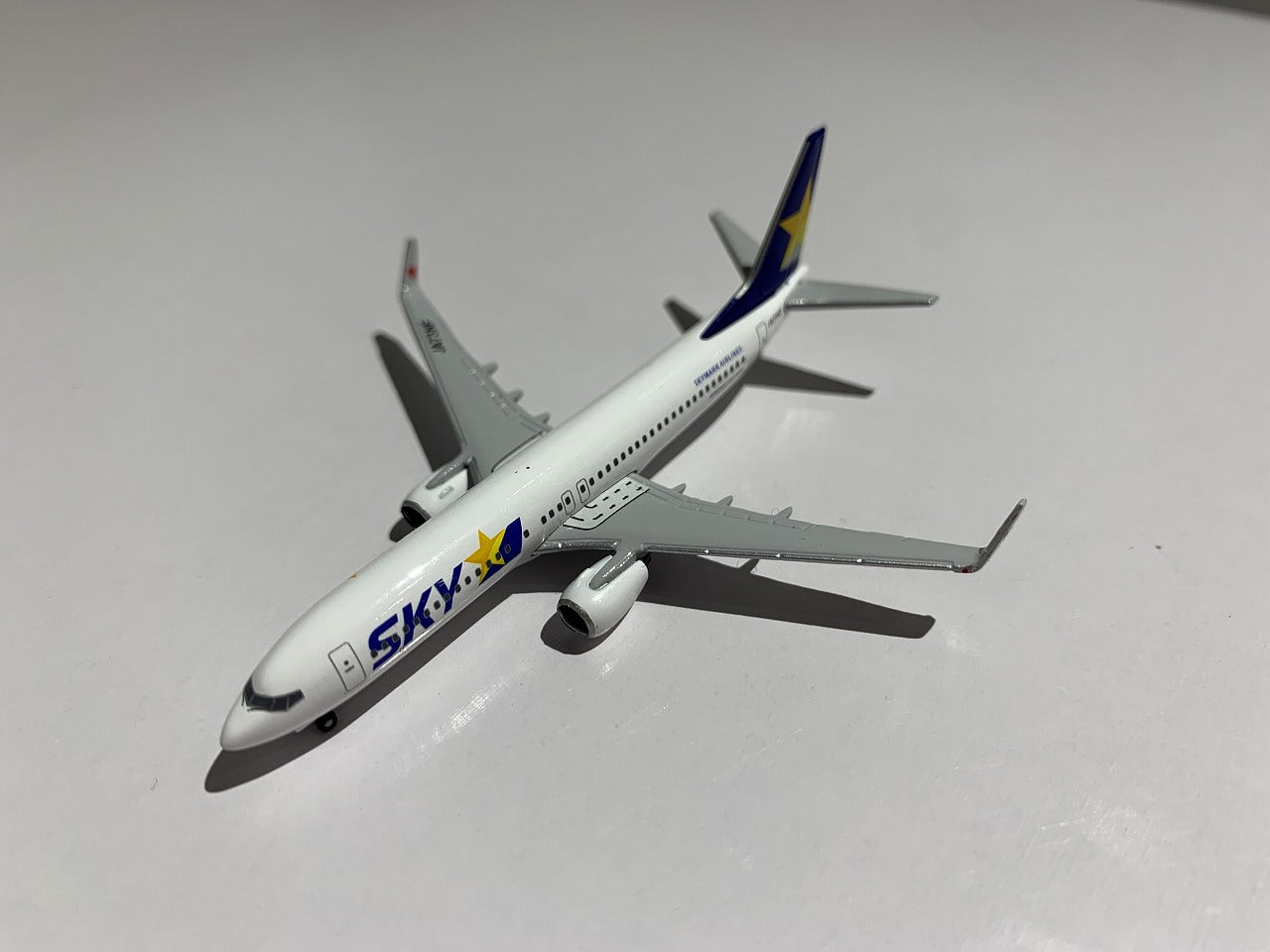 B737-800w SKYMARK AIRLINES JA73NF Heart 1/500 [BC5003]