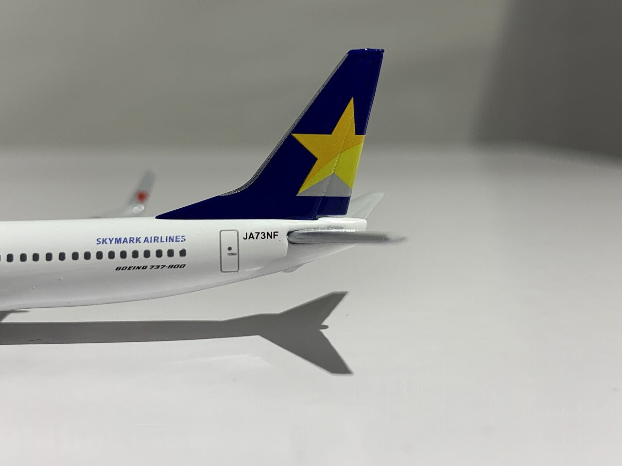 B737-800w SKYMARK AIRLINES JA73NF Heart 1/500 [BC5003]