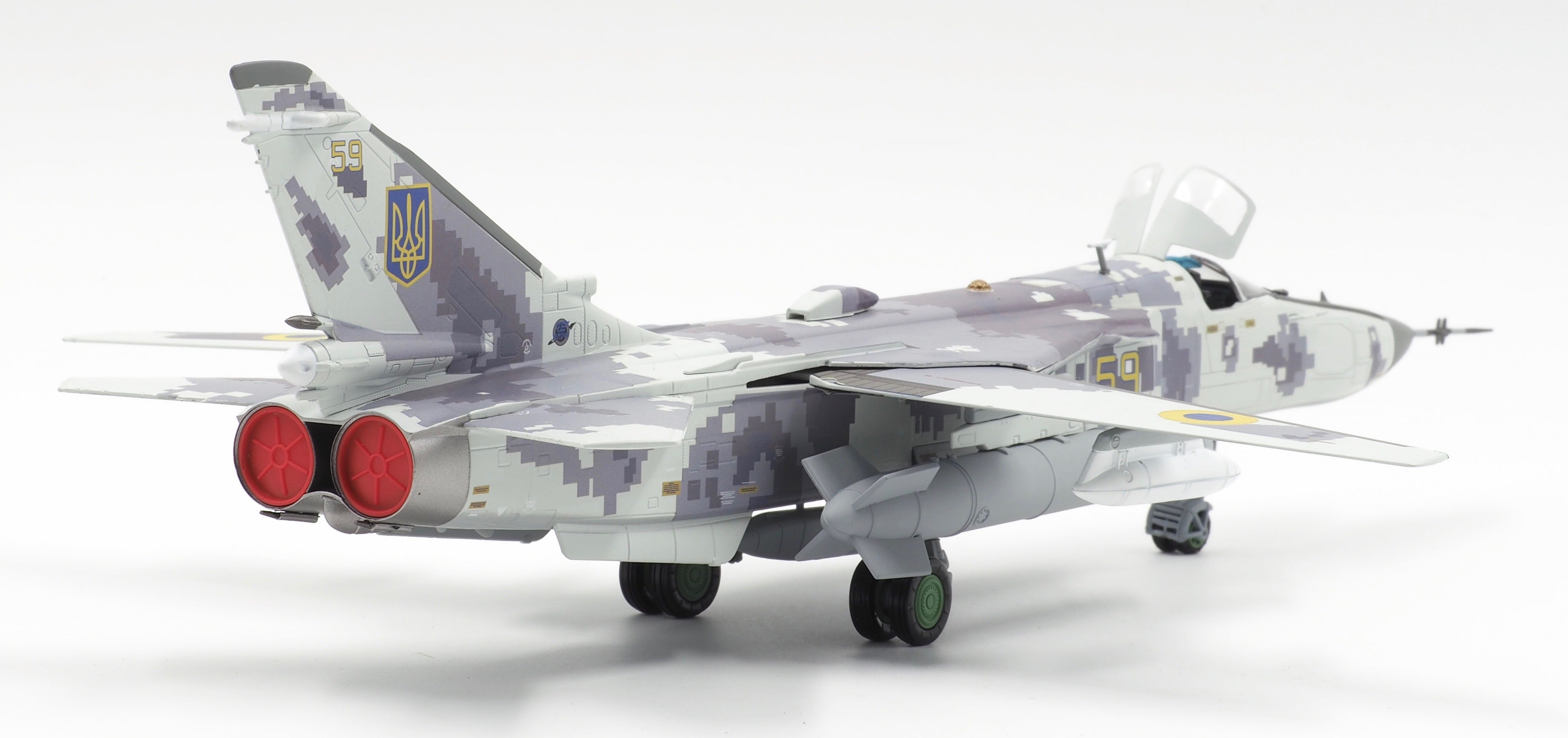 Su-24MR (reconnaissance type) "Fencer-E" Ukrainian Air Force #59 1/72 [CA722405]