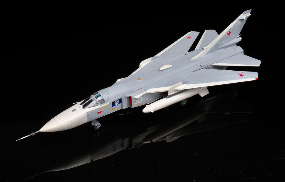 Su-24MR (reconnaissance type) "Fencer-E" Russian Navy #30 1/72 [CA722411]