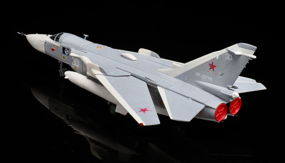 Su-24MR (reconnaissance type) "Fencer-E" Russian Navy #30 1/72 [CA722411]