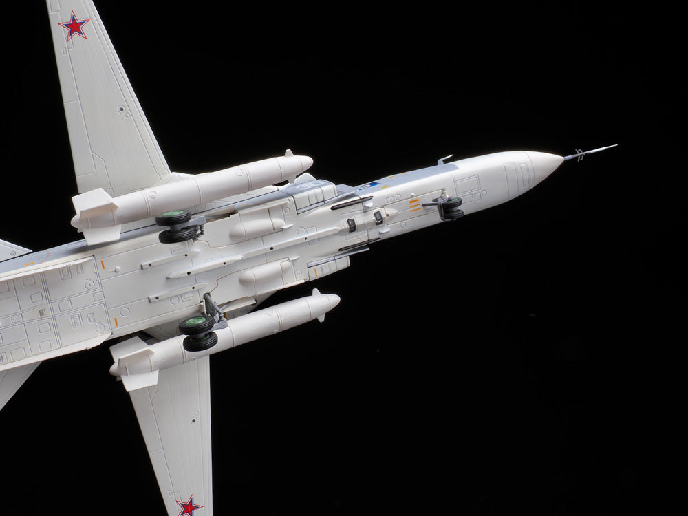Calibre Wings Su-24MR（偵察型） 「フェンサーE」 ロシア海軍 #30 1