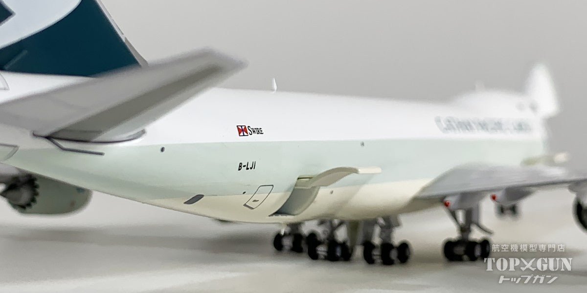 B747-8F キャセイパシフィックカーゴ ※開閉選択式 B-LJI 1/400 [EW4748004]