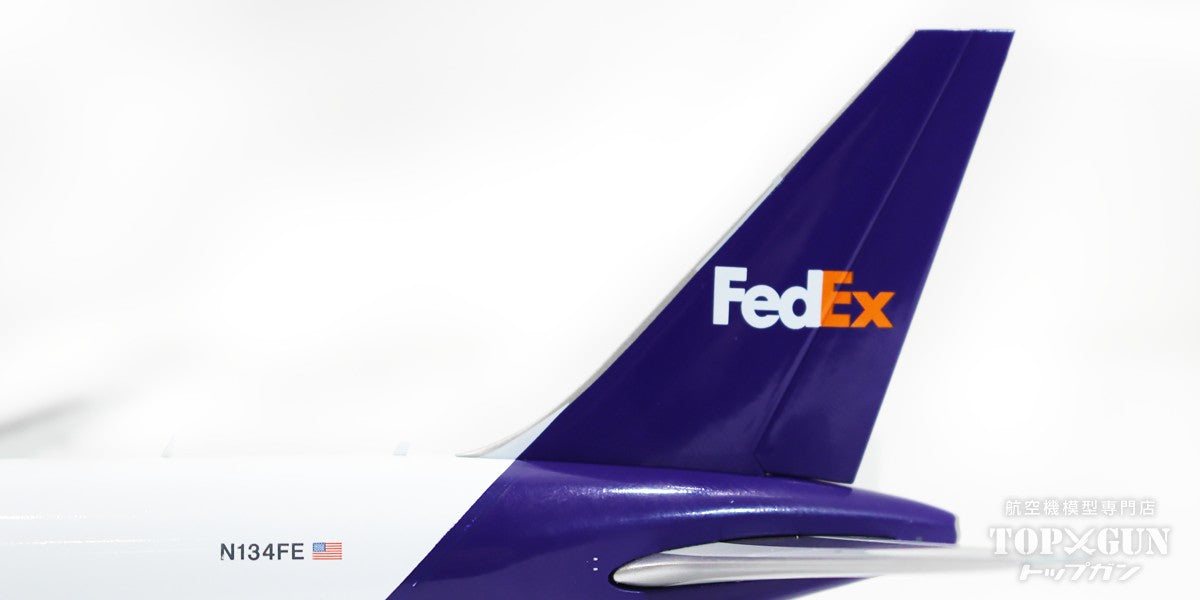 767-300ERF FedEx *Cargo door can be opened or closed N134FE 1/200[G2FDX1169] 