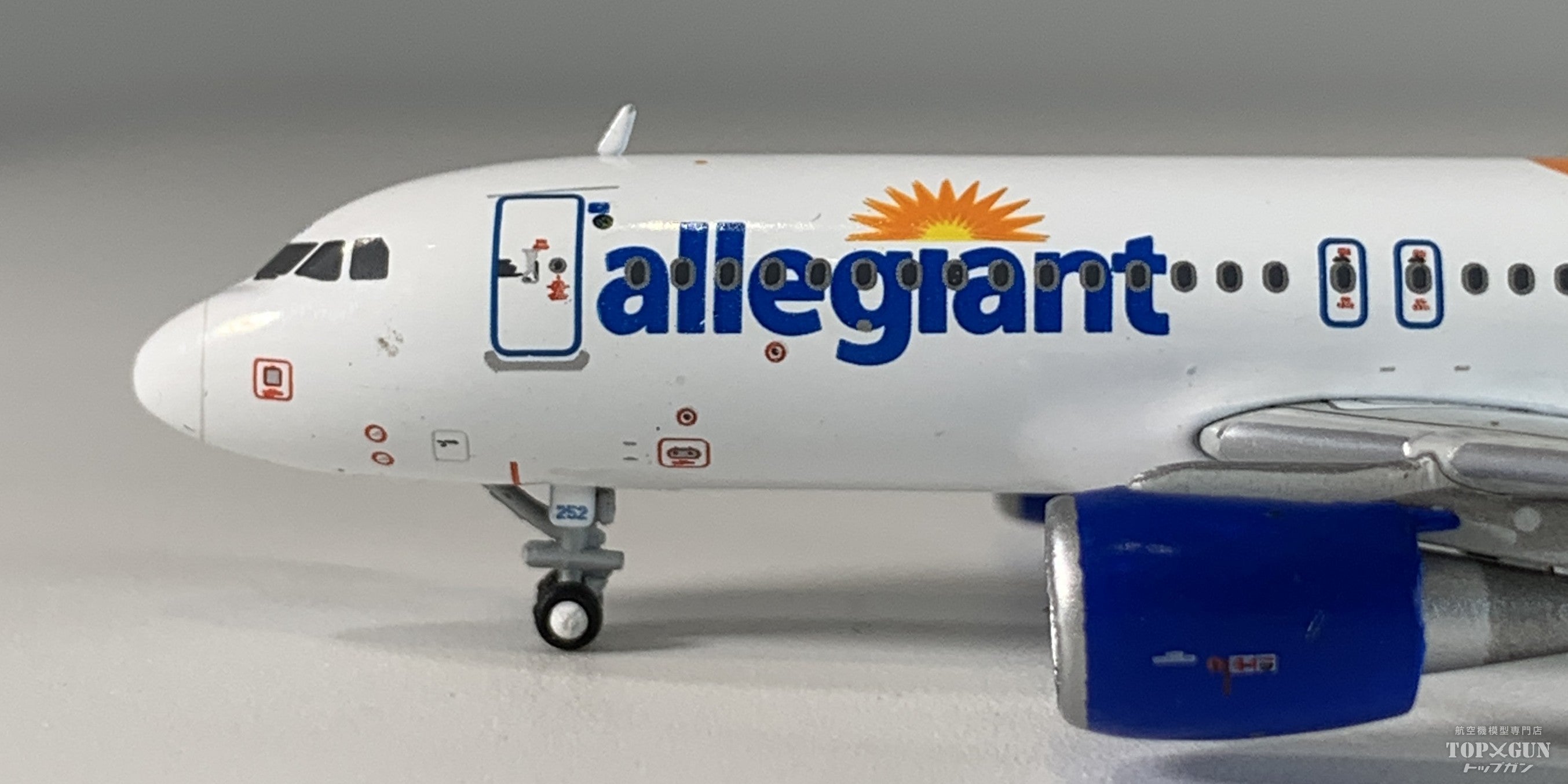 A320-200 アレジアント航空 N252NV 1/400 [GJAAY2326]