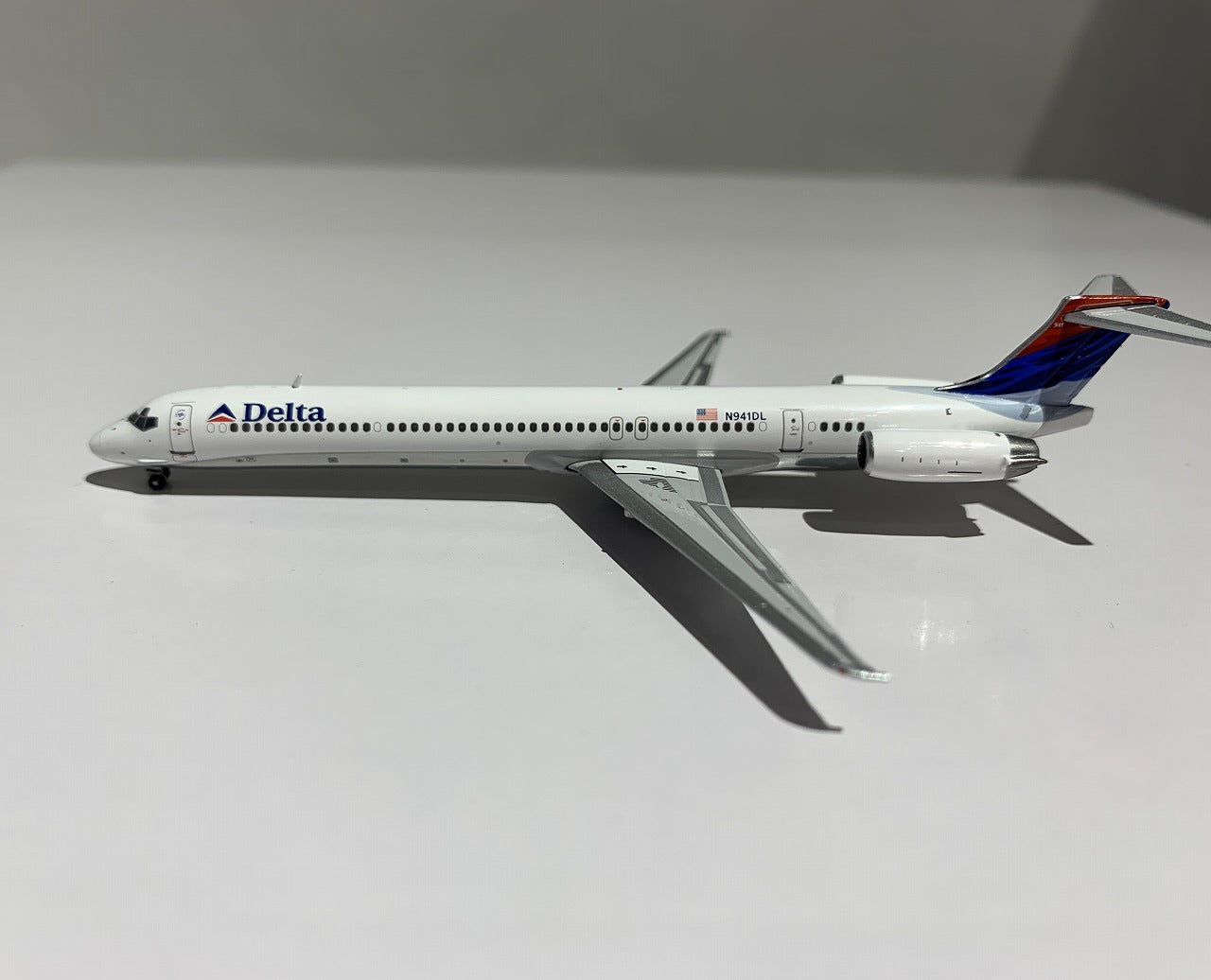 MD-88 Delta Airlines N941DL 1/400[GJDAL1123] 