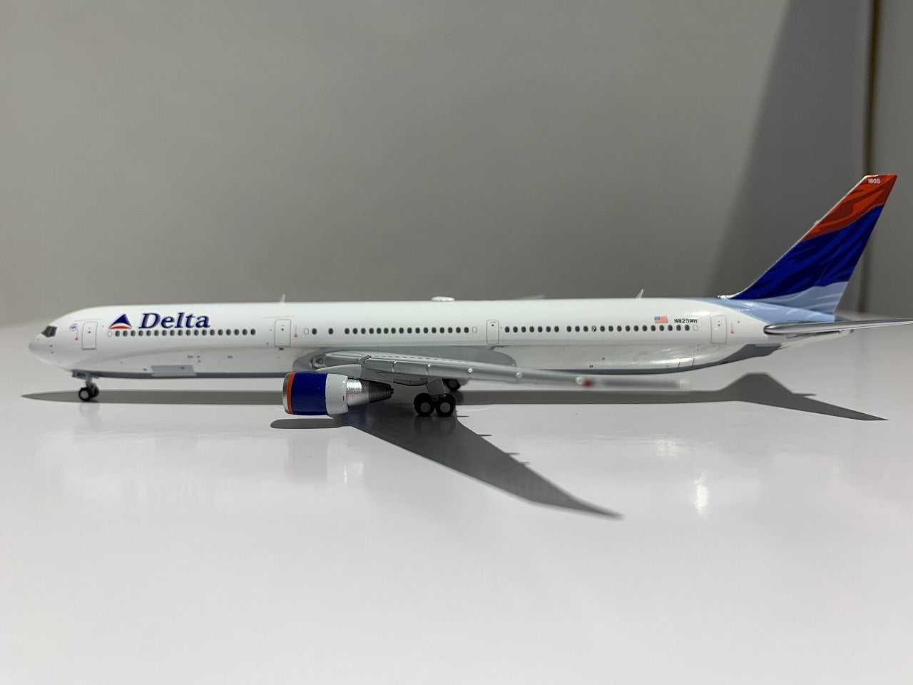 767-400ER Delta Airlines N829MH 1/400[GJDAL2158] 