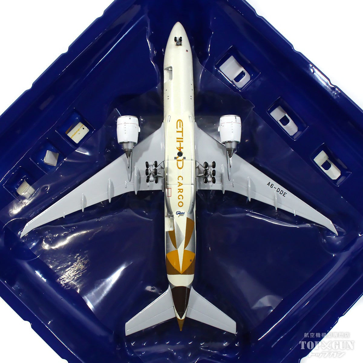 777F（200LR貨物型） エティハド航空 カーゴ （貨物扉は開閉選択式） A6-DDE 1/400 [GJETD2146]