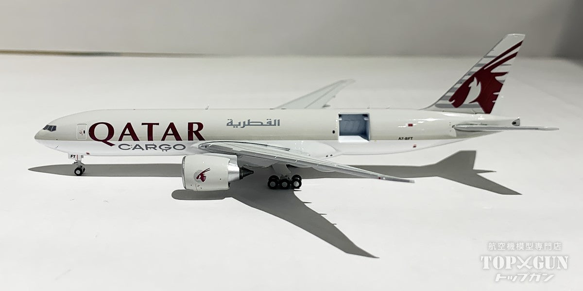 777LRF Qatar Airways A7-BFT with opening and closing function 1/400 [GJQAC2145] 