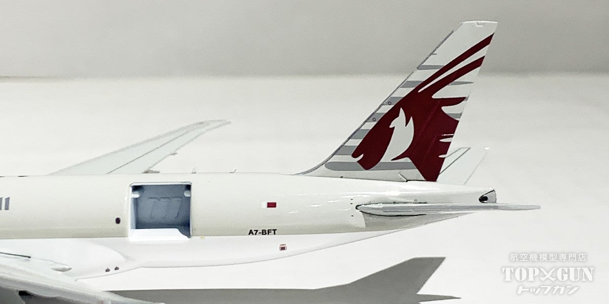 777LRF Qatar Airways A7-BFT with opening and closing function 1/400 [GJQAC2145] 