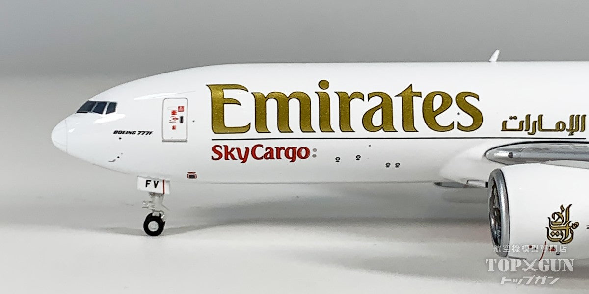 B777-200LRF エミレーツ スカイカーゴ 「new livery」 ※開閉選択式 A6-EFV 1/400 [GJUAE2382]