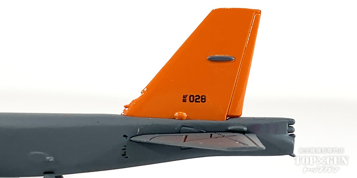 B-52H アメリカ空軍 「Wolfpack」 ※レトロオレンジ塗装 61-0028 1/400 [GMUSA149]