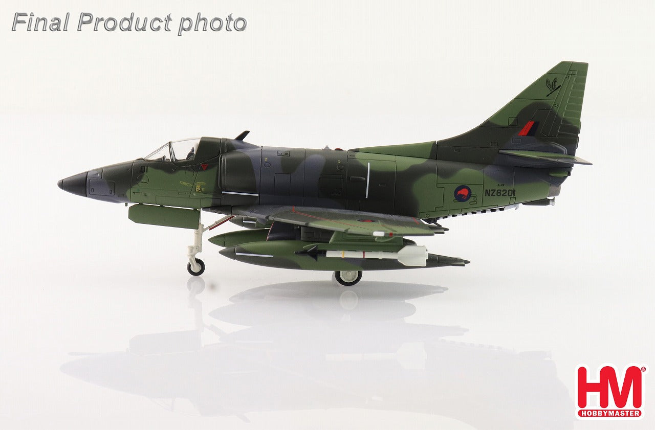 A-4K Skyhawk New Zealand Air Force No. 2 Squadron "Lizard Scheme" 1/72 [HA1440] 