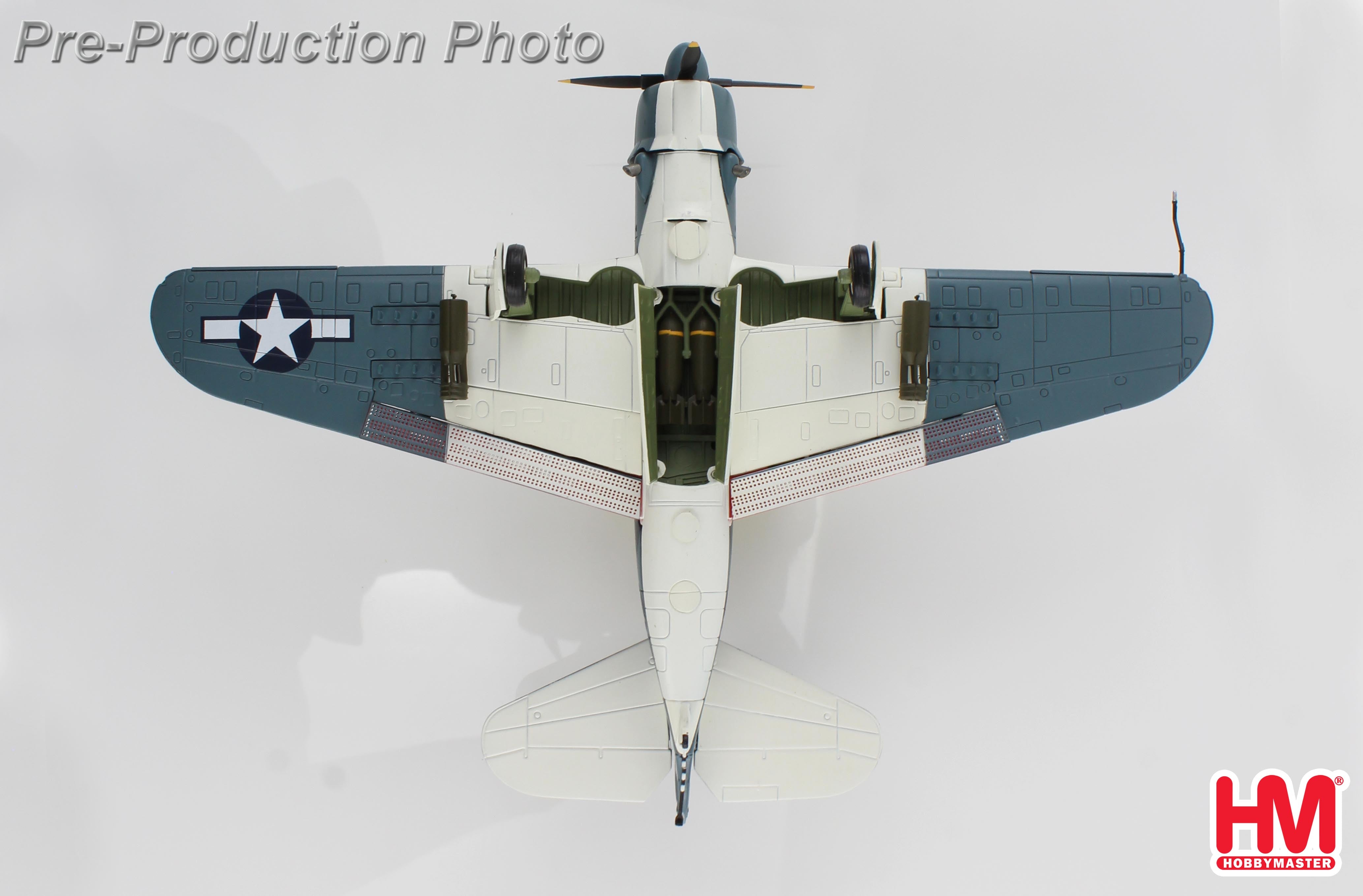 Hobby Master SB2-C ヘルダイバー アメリカ海軍 USS イントレ