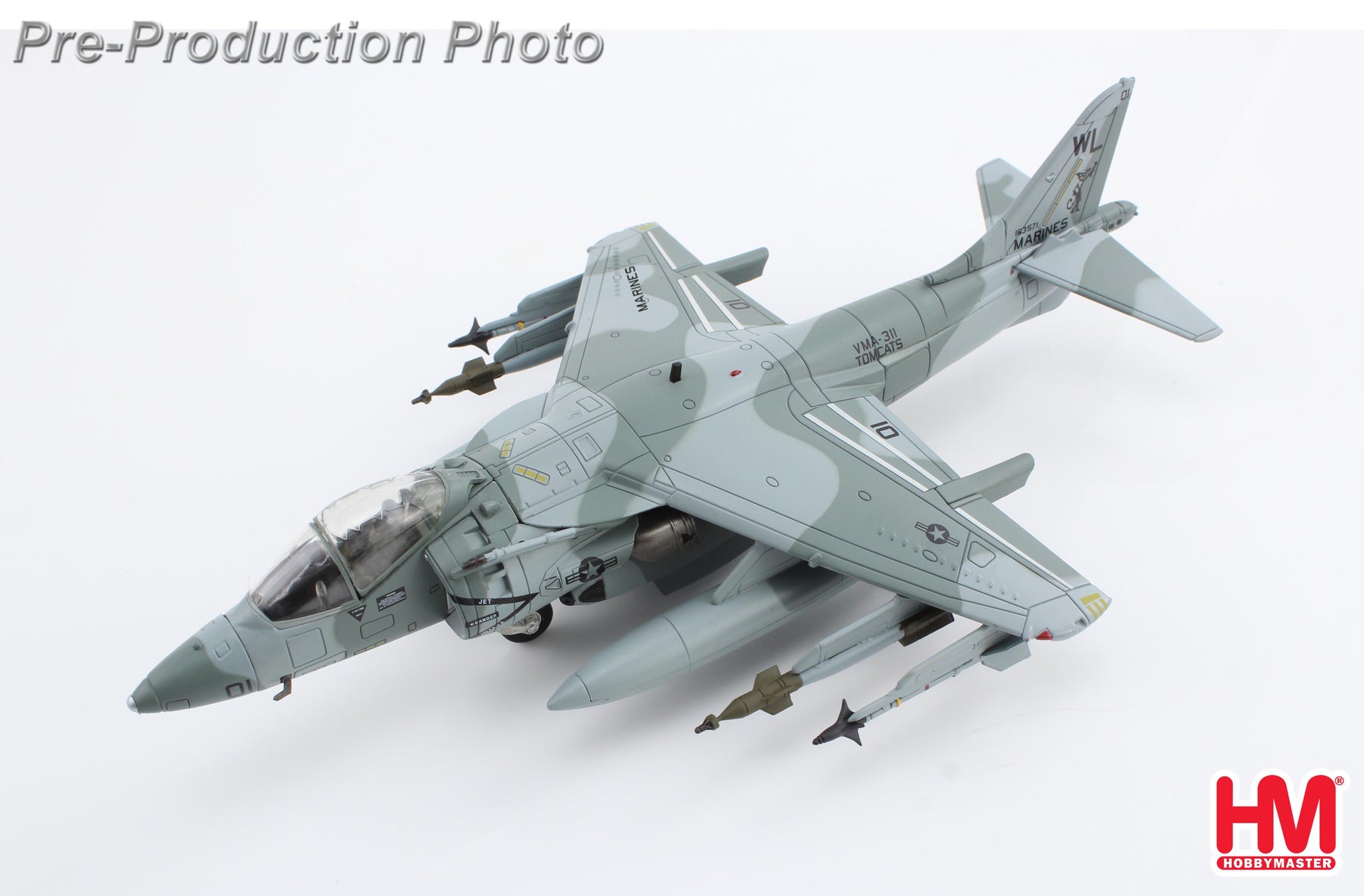 Hobby Master AV-8BハリアーII アメリカ海兵隊 第311海兵攻撃飛行隊 