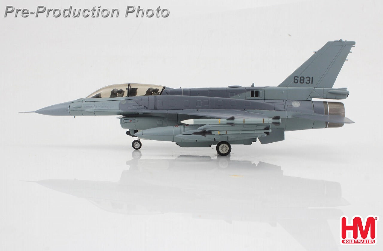 【予約商品】F-16D Block70 台湾空軍 2025年 ※IRSTポッド・GBU-39・AGM-154・AGM-88付属  6831 1/72 (HM20250718) [HA38067]