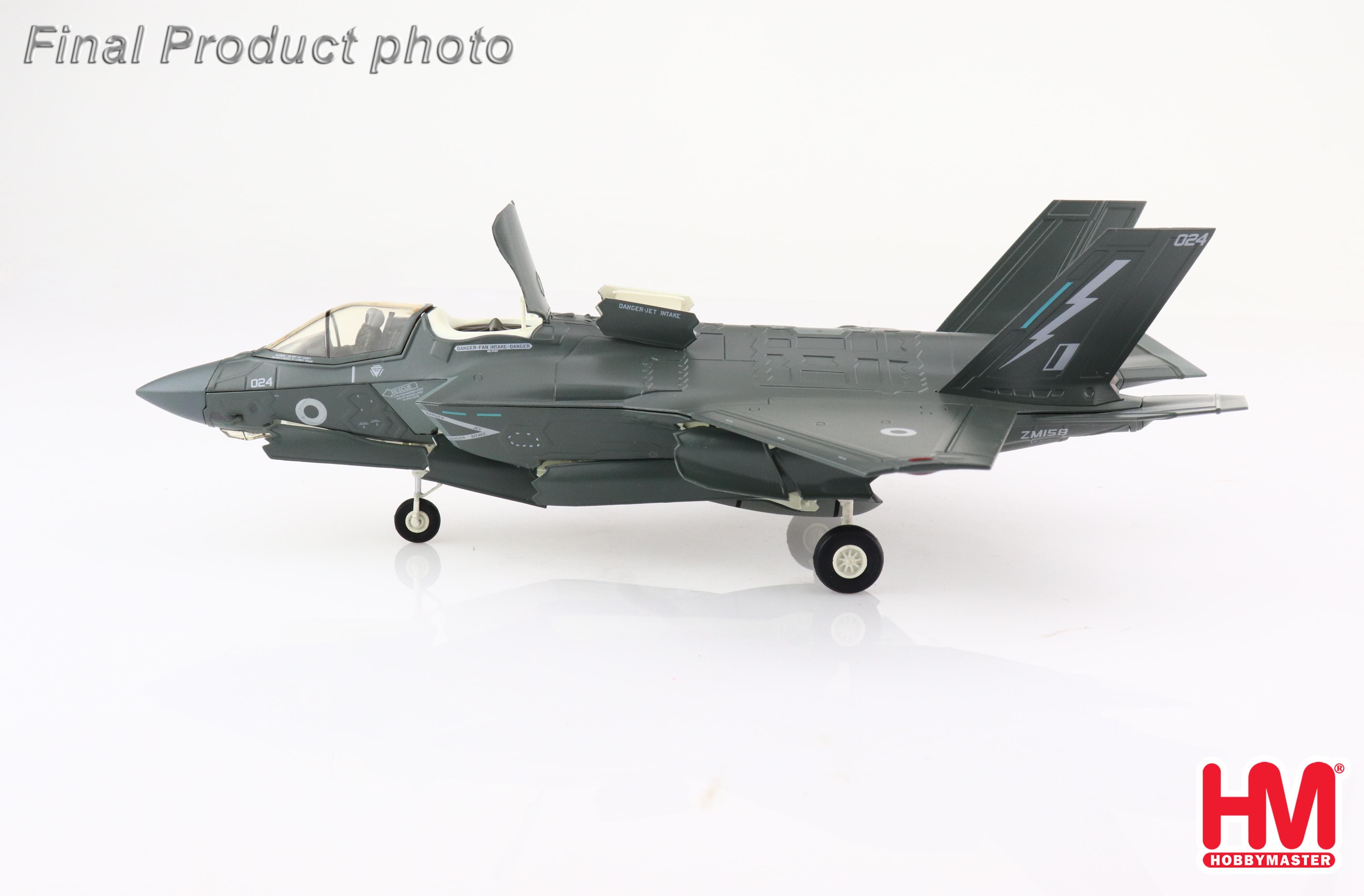 F-35B Royal Air Force No. 207 Squadron Amari Air Base, Estonia 2022 #024/ZM158 1/72 [HA4616]