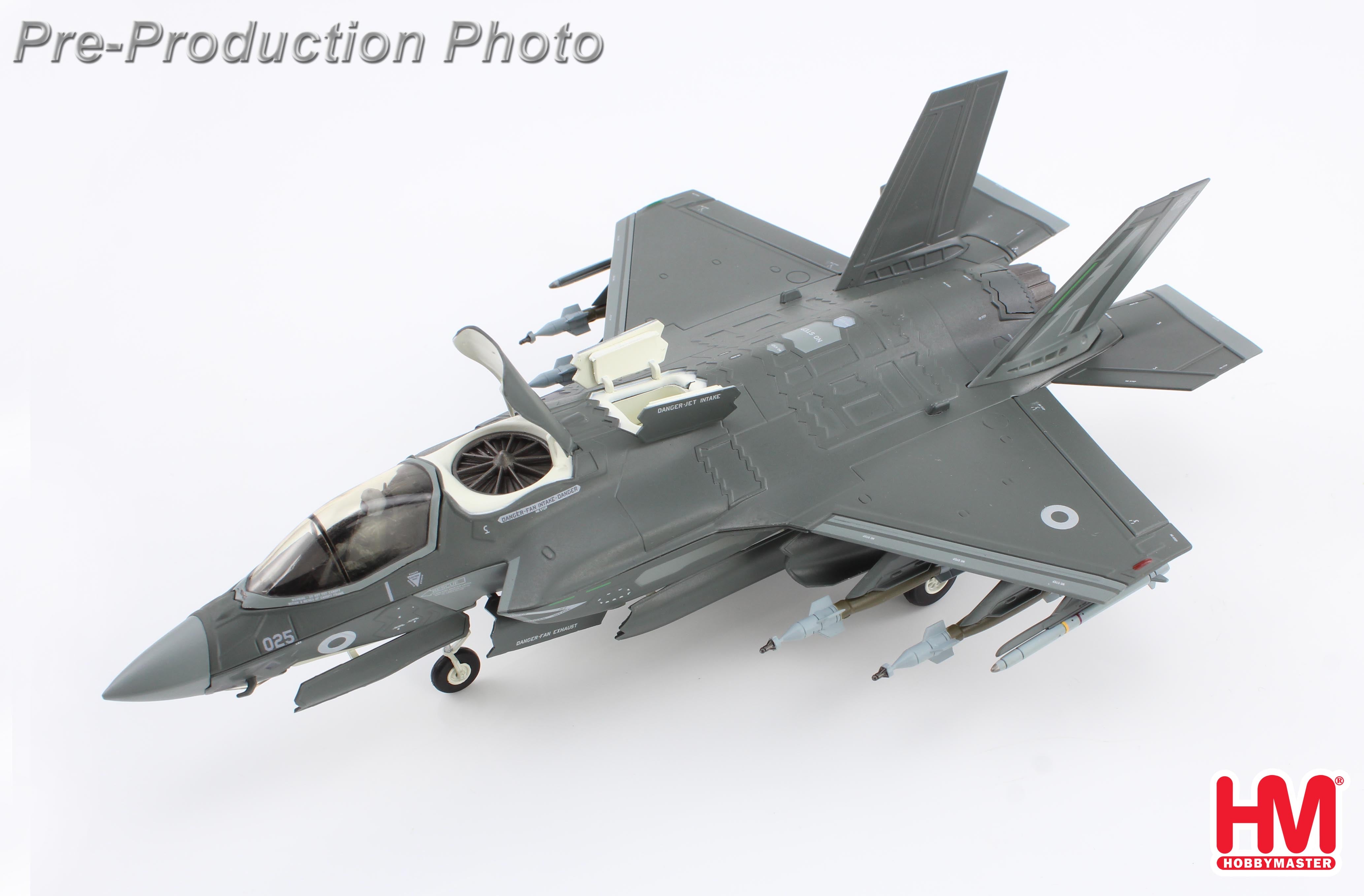 F-35B Lightning II Royal Air Force 207 Squadron Carrier-Based Operational Test 2021 Beast Mode 1/72 [HA4618]