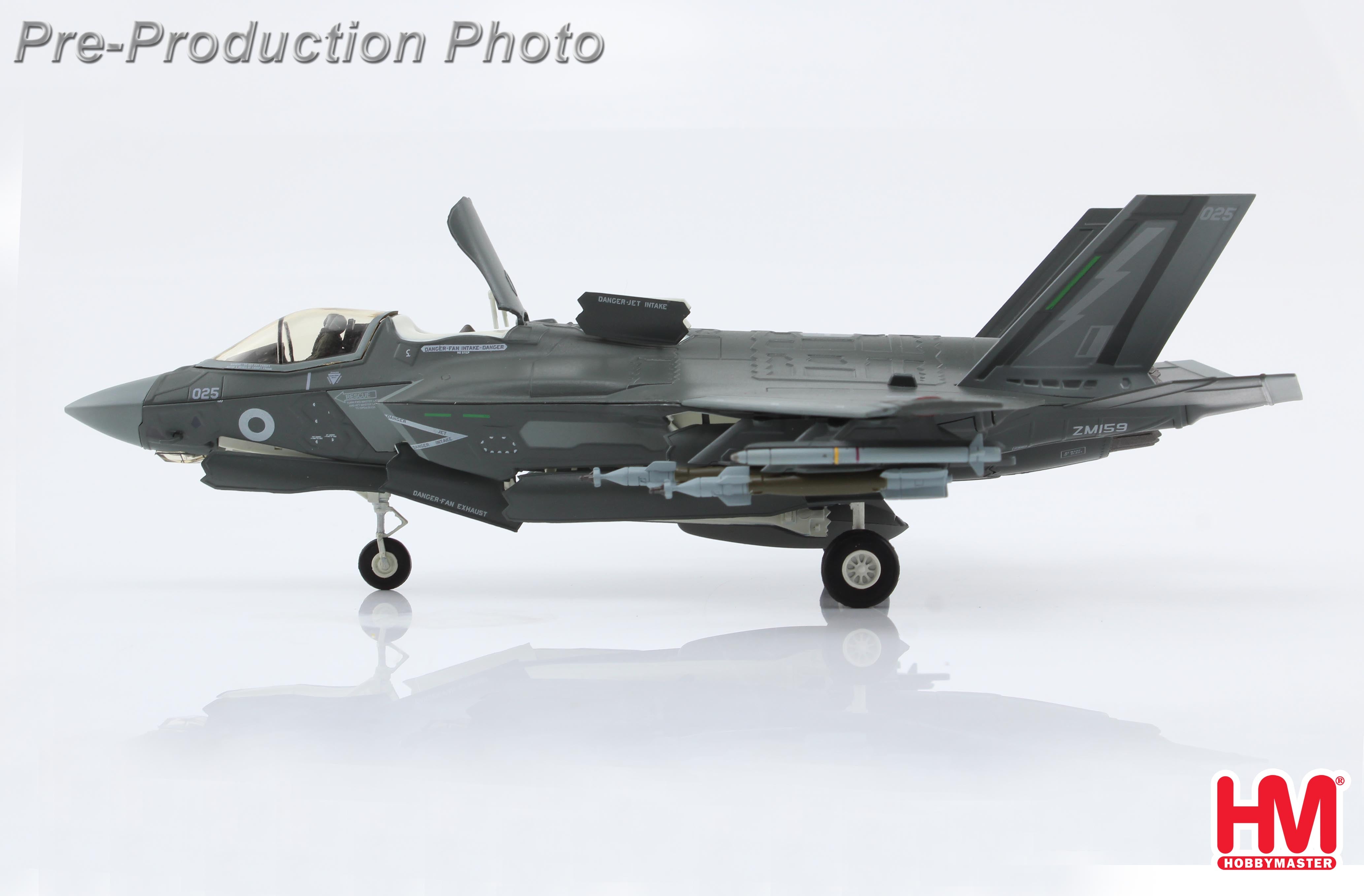 F-35B Lightning II Royal Air Force 207 Squadron Carrier-Based Operational Test 2021 Beast Mode 1/72 [HA4618]