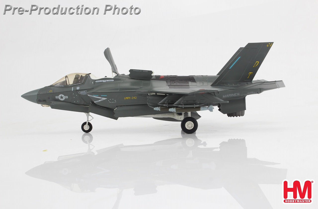 F-35B ライトニングⅡ VMFA-242「バッツ」 ※ビーストモード 1/72 [HA4623]
