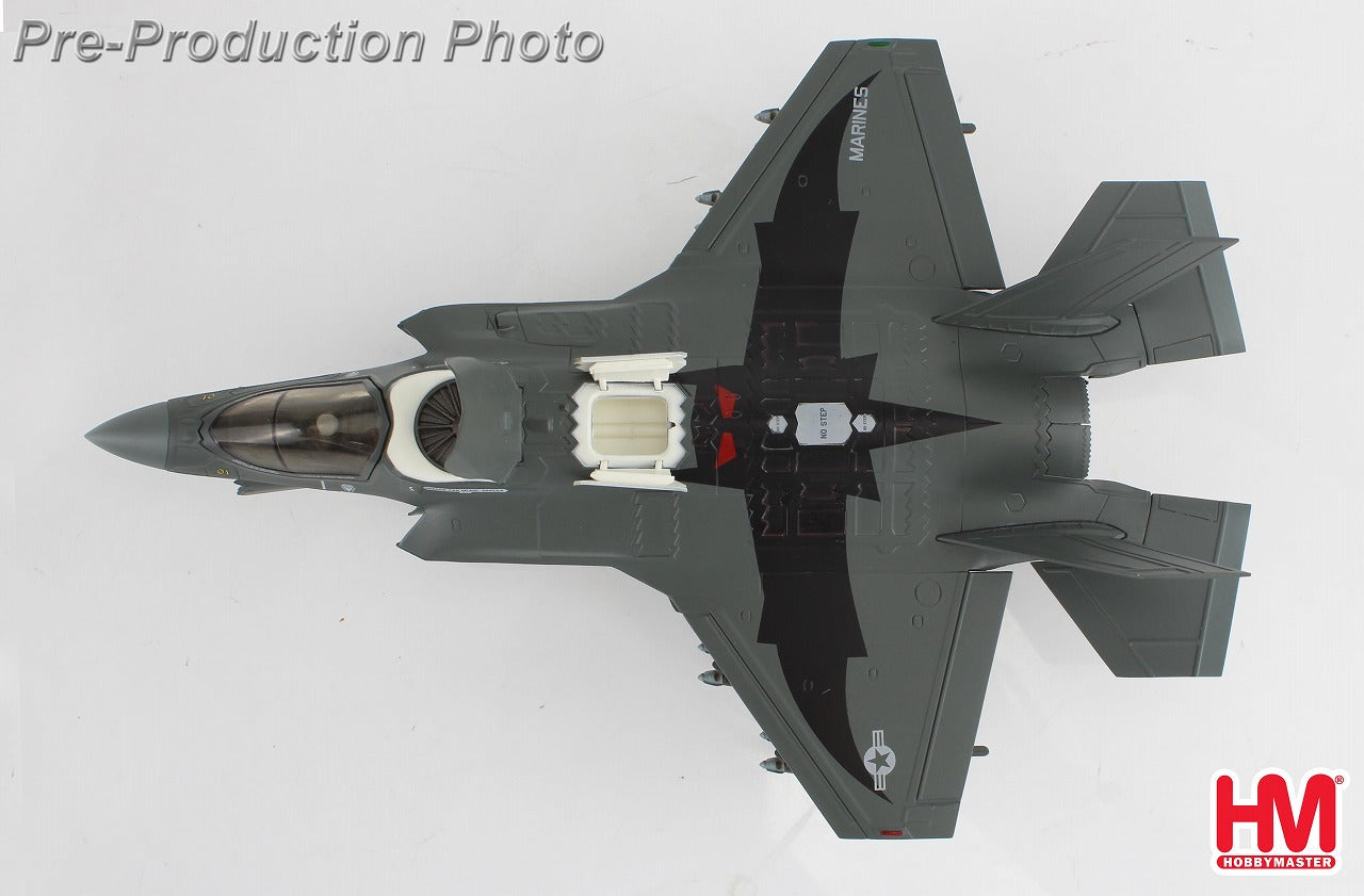 F-35B ライトニングⅡ VMFA-242「バッツ」 ※ビーストモード 1/72 [HA4623]
