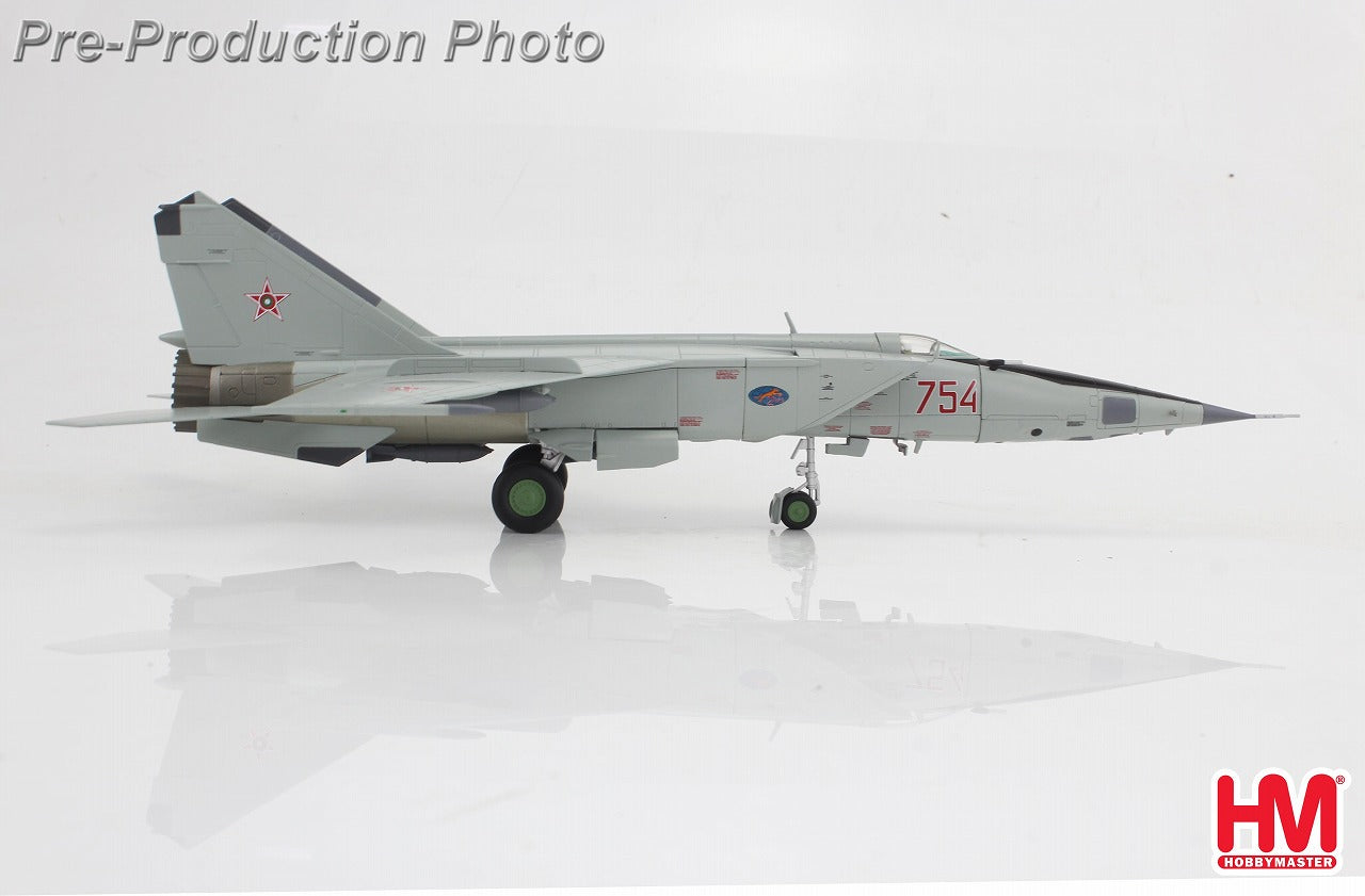 ※予約受付終了【予約商品】MIG-25RBT ブルガリア空軍 754 1/72 (HM20250808) [HA5653]
