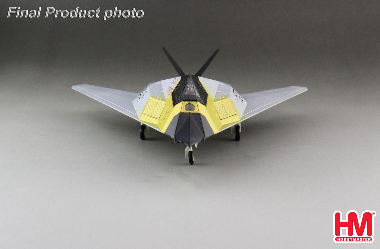 F-117A Prototype (FSD-1) US Air Force (without coating) 1991 #79-10781 "Toxic Death" 1/72 [HA5810]