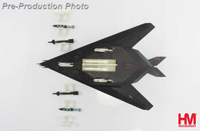 F-117A ナイトホーク w/B61&B57 アメリカ空軍 2021 1/72 [HA5812]