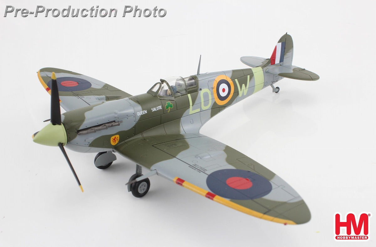 スピットファイア Mk.Vb イギリス空軍 パディ・フィヌケイン航空団司令 1942 1/48 [HA7861]