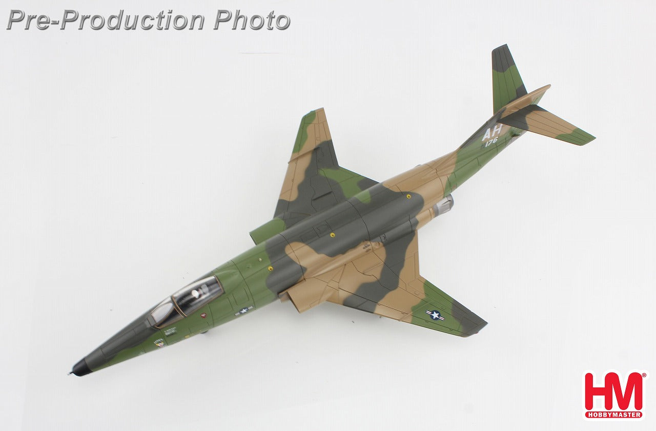 RF-101C Voodoo US Air Force 45th Reconnaissance Squadron "Gary's Clown" 1/72 [HA9351] 