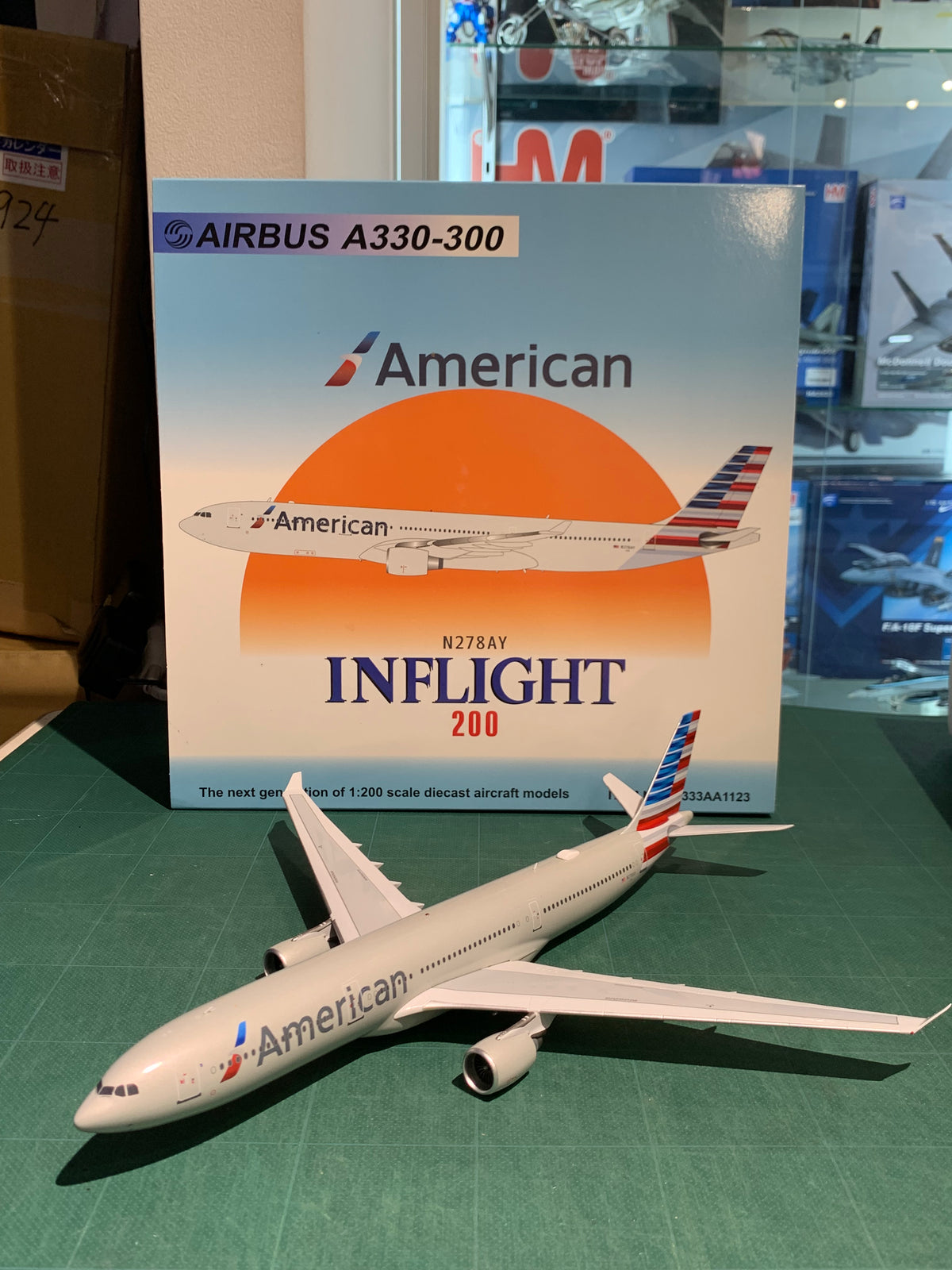 InFlight200 A330-300 アメリカン航空 N278AY 1/200[IF333AA1123]
