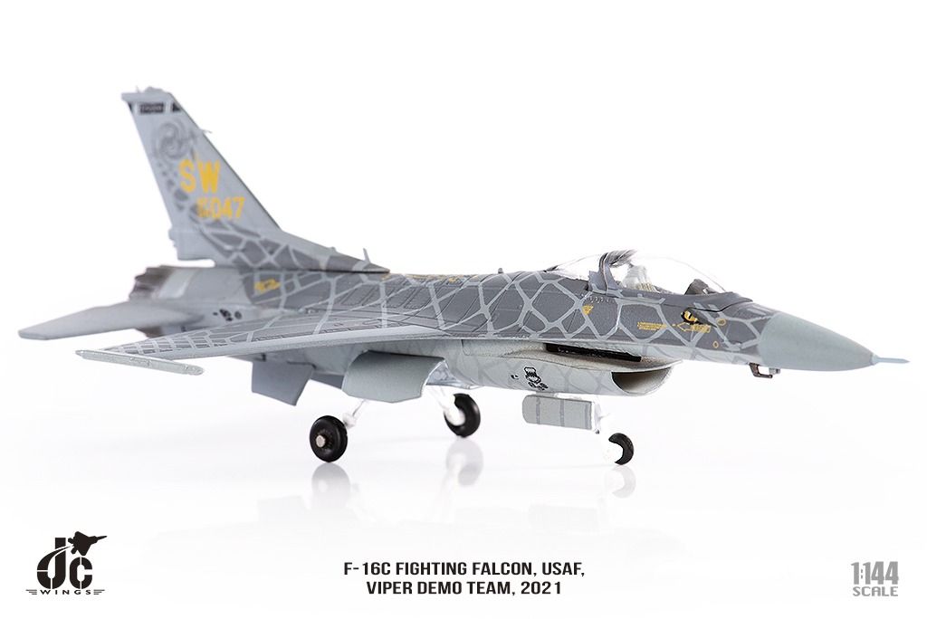 F-16C 美国空军蝰蛇演示队 2021 1/144 [JCW-144-F16-005]