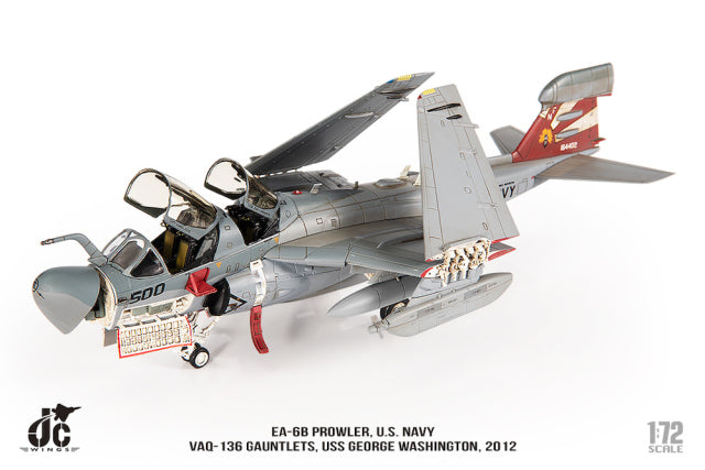 EA-6B VAQ-136 ガントレッツ USS ジョージ・ワシントン 2012年 1/72 [JCW-72-EA6B-007]