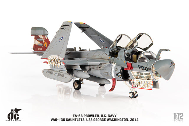 EA-6B VAQ-136 ガントレッツ USS ジョージ・ワシントン 2012年 1/72 [JCW-72-EA6B-007]