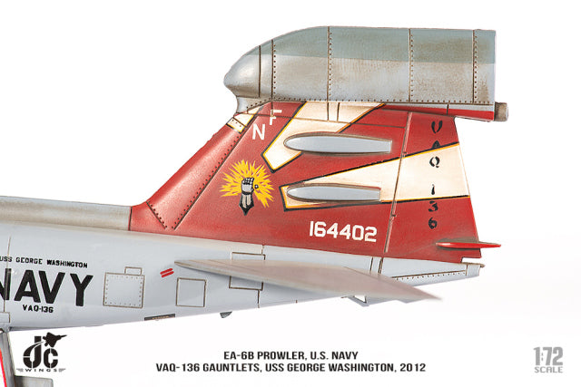 EA-6B VAQ-136 ガントレッツ USS ジョージ・ワシントン 2012年 1/72 [JCW-72-EA6B-007]