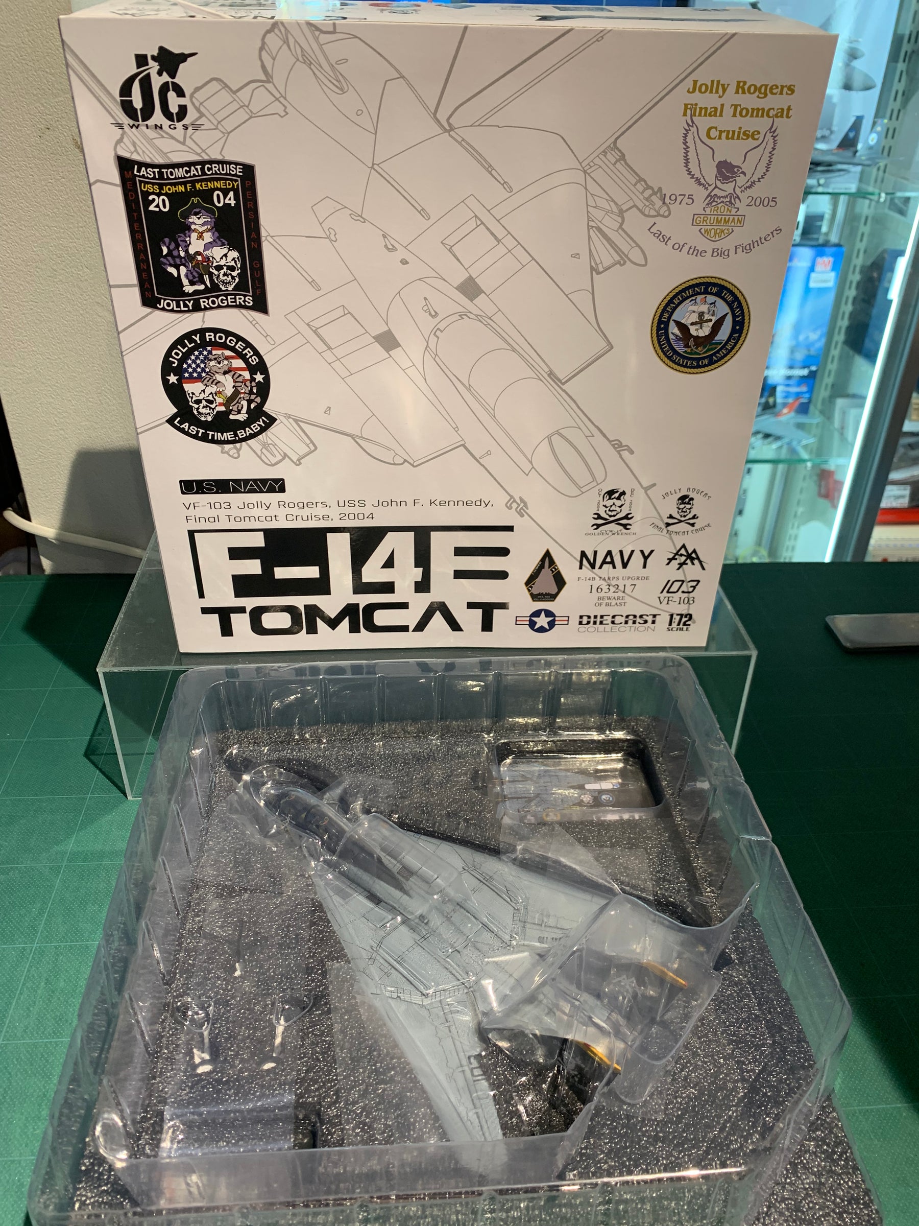 F-14B アメリカ海軍 VF-103 ジョリーロジャース 「Final Tomcat Cruise」2004年 1/72[JCW-72-F14-016]