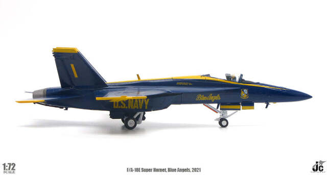 F/A-18E 美國海軍藍天使 #1 2021 1/72 [JCW-72-F18-009]