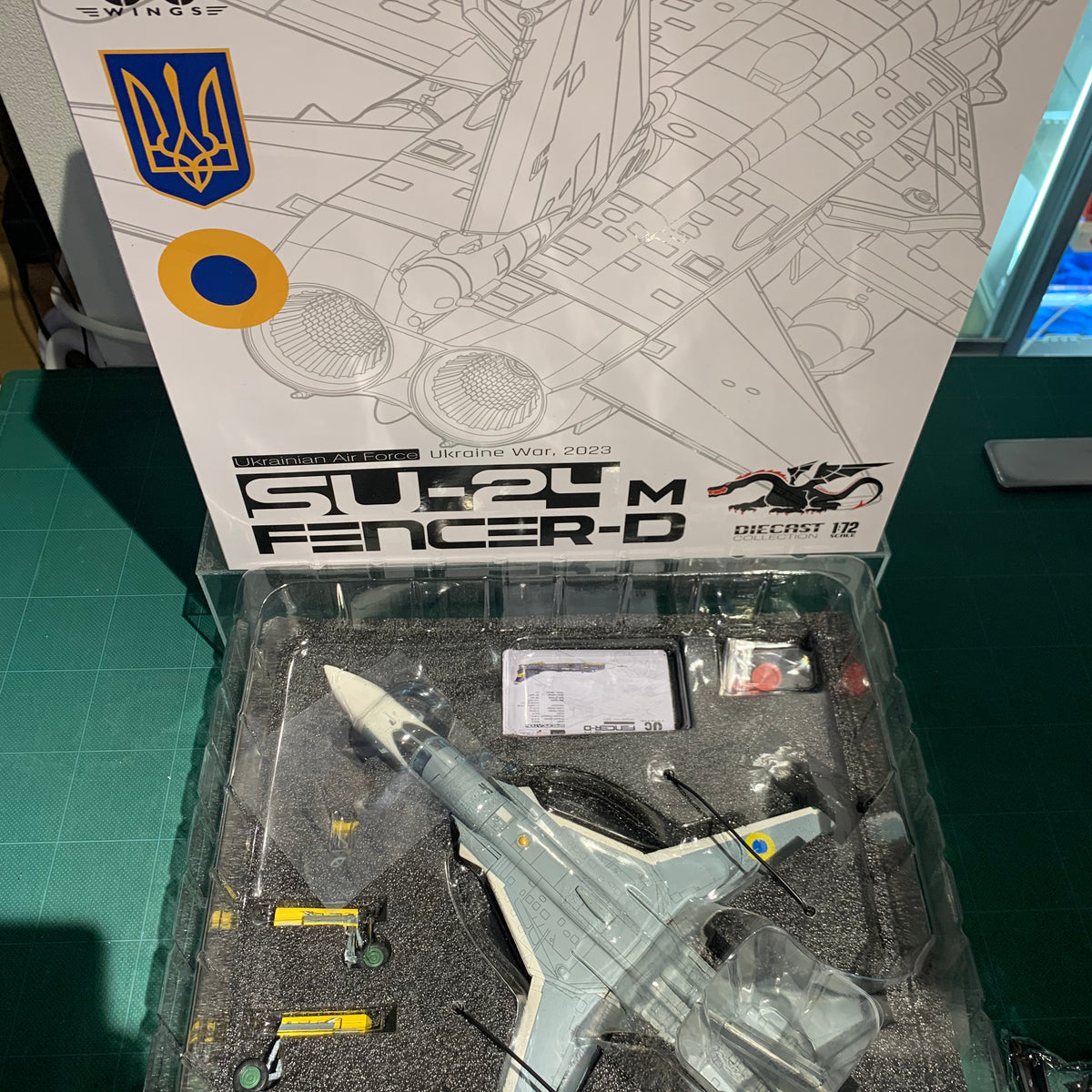 SU-24M ウクライナ空軍「Ukraine War」2023年 1/72[JCW-72-SU24-001](20240630)