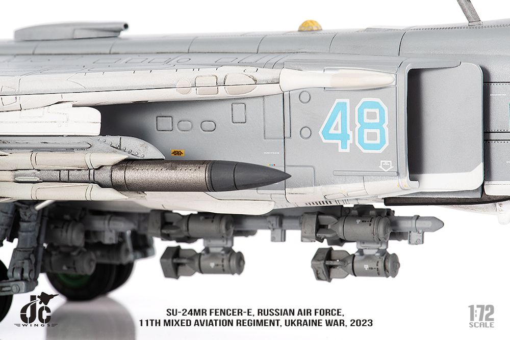 Su-24MR ロシア空軍 第11混成航空連隊  ウクライナ戦争 「blue48」 2023年  1/72 [JCW-72-SU24-004]
