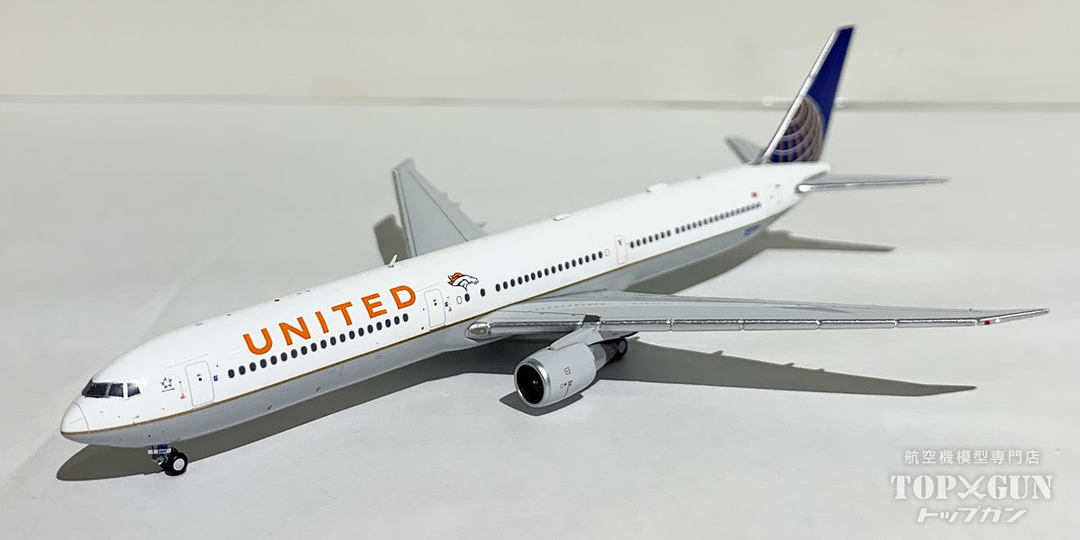 JC Wings 767-400ER ユナイテッド航空 Denver Broncos N76064 1