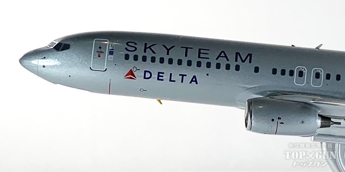 デルタ航空 737-800 スカイチーム塗装 N381DN 1/200 お取り寄せ商品】1/200 737-800/w デルタ航空「スカイチーム特別
