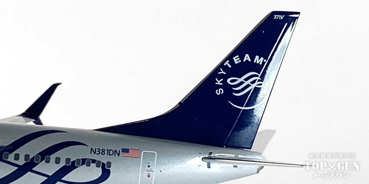 B737-800/w Delta Delta's first B737-800 aircraft to receive split scimitar winglets Skyteam livery N381DN 1/200 [NG08013] 