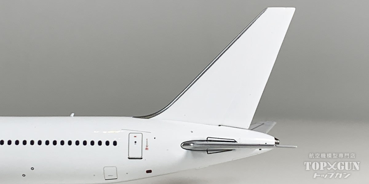 B767-400ER ホワイト CF6 エンジン 1/400 [NG18000]