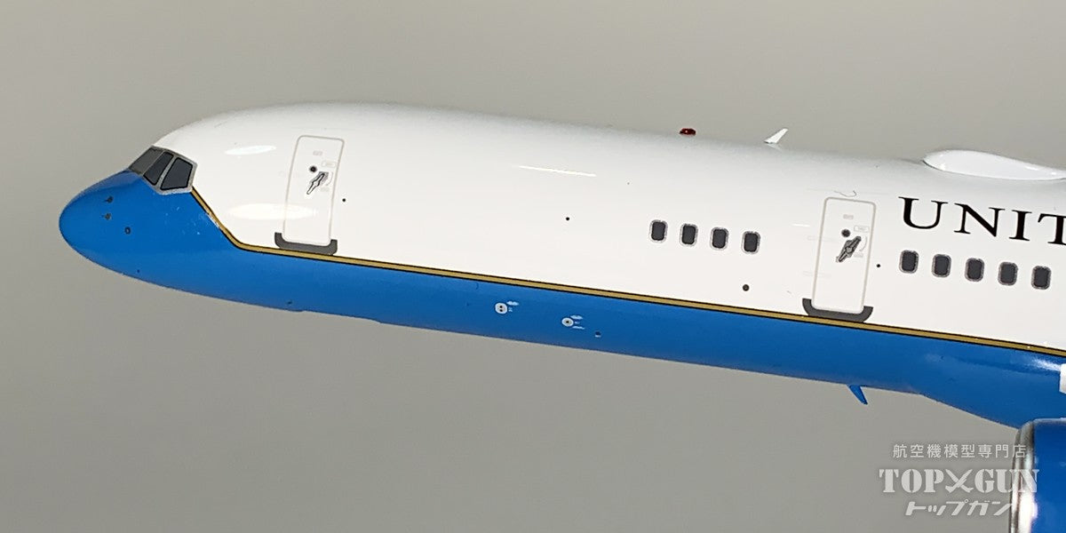 C-32A (757-200) アメリカ空軍 「equipped with PW2040 engines 」 19-0018 1/200 [NG42042]