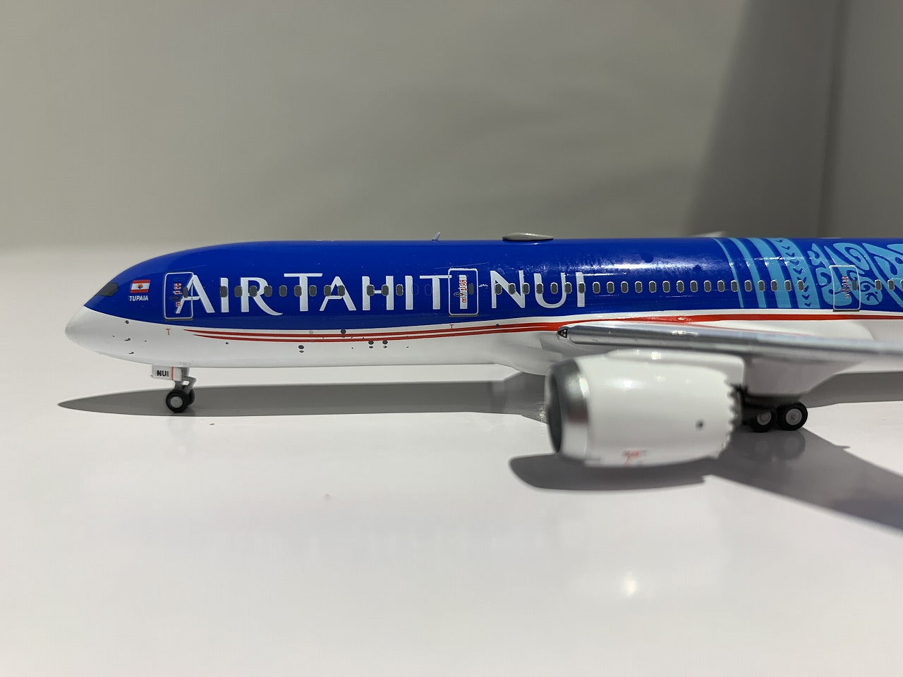 787-9 Air Tahiti Nui named Tupaia F-ONUI 1/400[NG55103] 