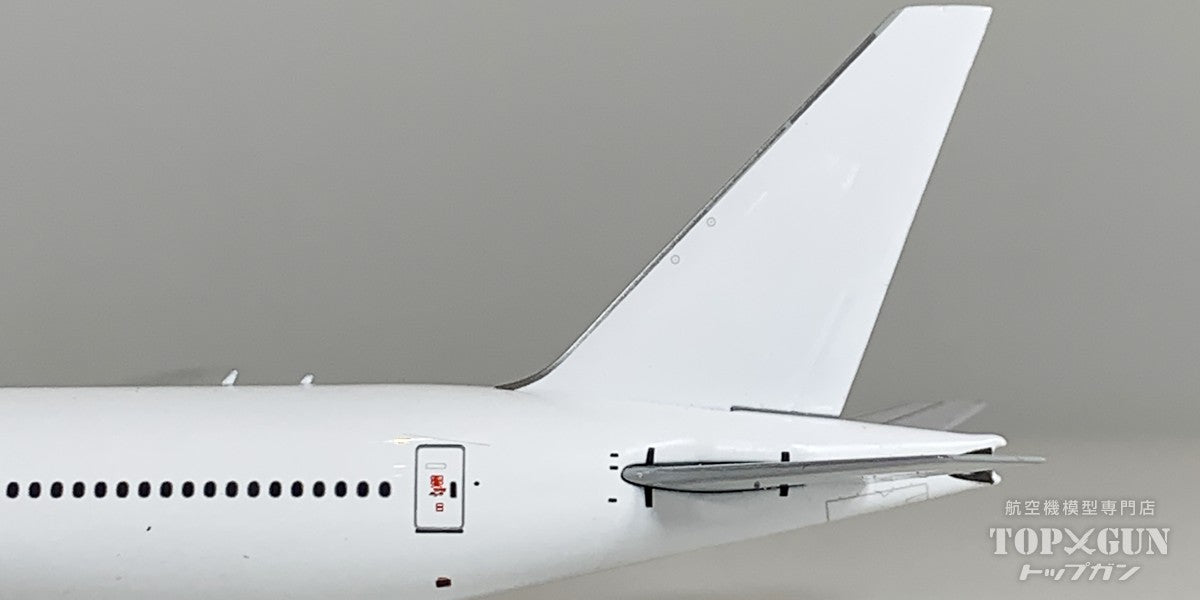 B777-300ER ホワイト 1/400 [NG73087]