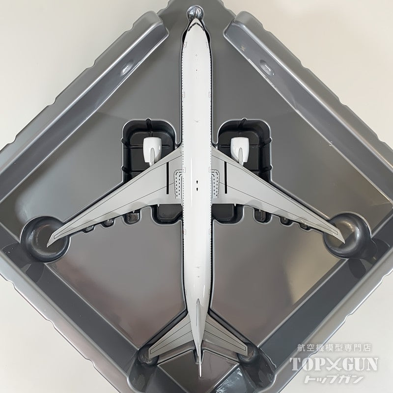 B777-300ER ホワイト 1/400 [NG73087]
